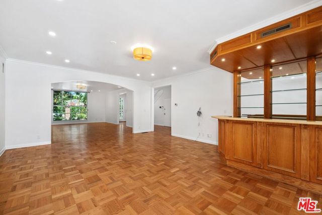 517 N Elm Drive, Beverly Hills, CA 90210
