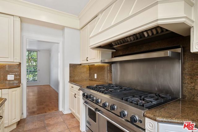 517 N Elm Drive, Beverly Hills, CA 90210