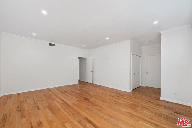 517 N Elm Drive, Beverly Hills, CA 90210