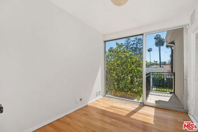 517 N Elm Drive, Beverly Hills, CA 90210