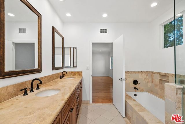 517 N Elm Drive, Beverly Hills, CA 90210