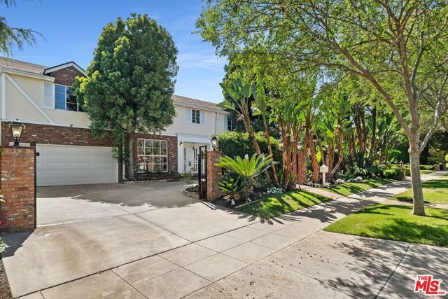 517 N Elm Drive, Beverly Hills, CA 90210