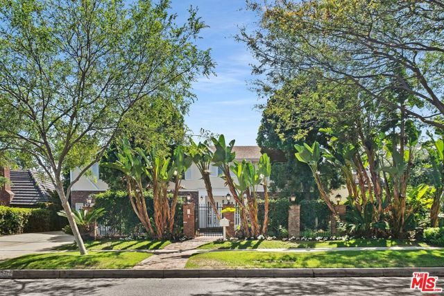 517 N Elm Drive, Beverly Hills, CA 90210