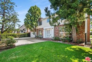 517 N Elm Drive, Beverly Hills, CA 90210
