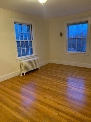 67 Trowbridge Ave. 2, Newton, MA 02460