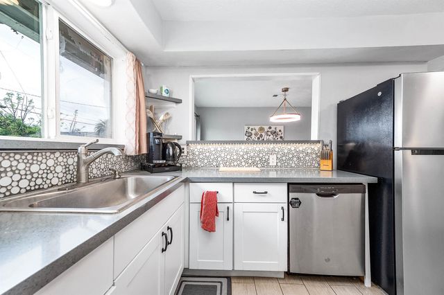 7230 Edgemoor Drive, Houston, TX 77074