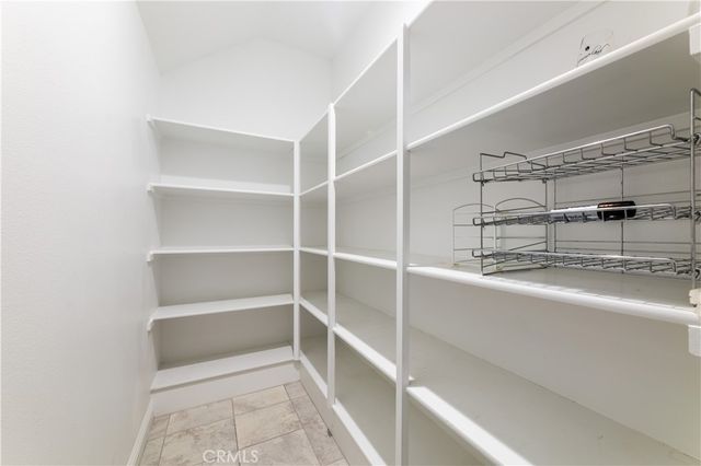20825 W Acorn Cir, Northridge, CA 91326