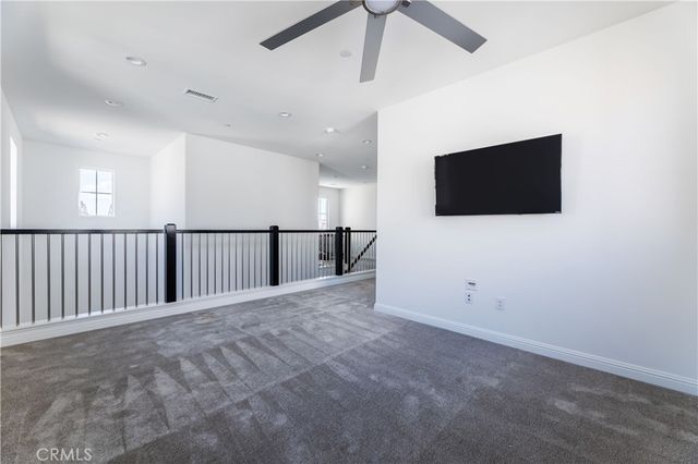 20825 W Acorn Cir, Northridge, CA 91326
