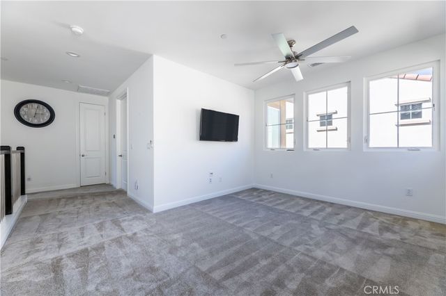 20825 W Acorn Cir, Northridge, CA 91326