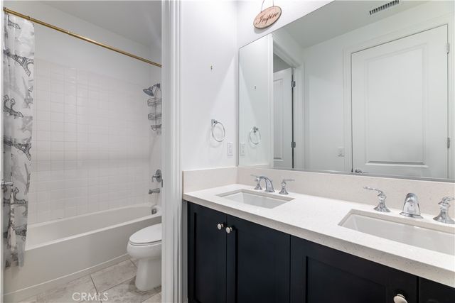 20825 W Acorn Cir, Northridge, CA 91326