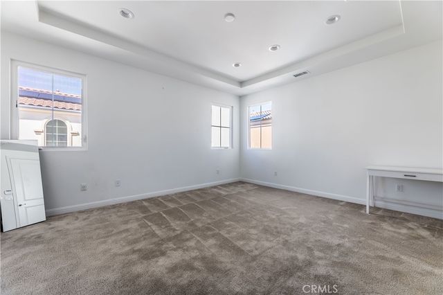 20825 W Acorn Cir, Northridge, CA 91326