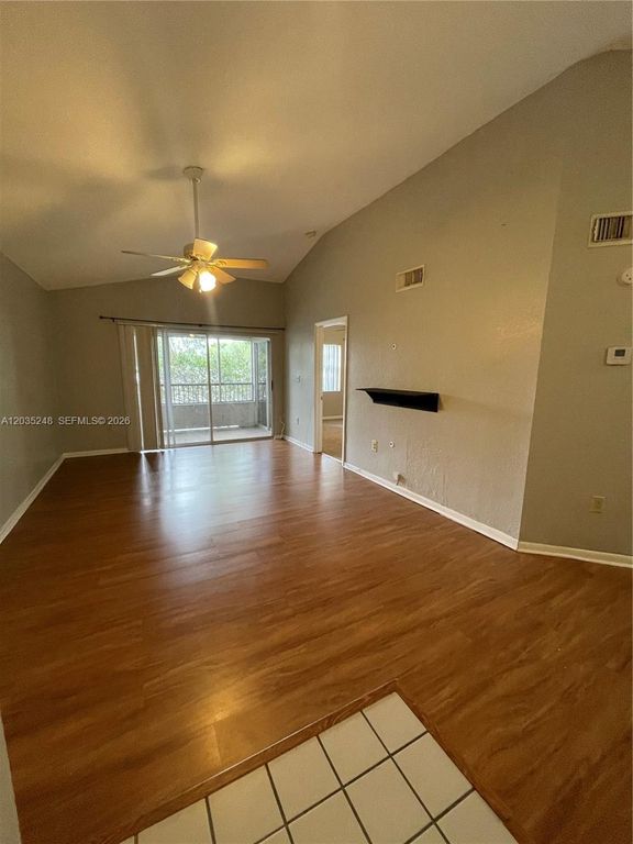2820 N Oakland Forest Dr 210, Oakland Park, FL 33309