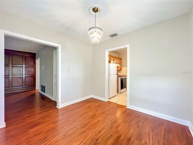 21 N MILLS AVENUE, Orlando, FL 32801