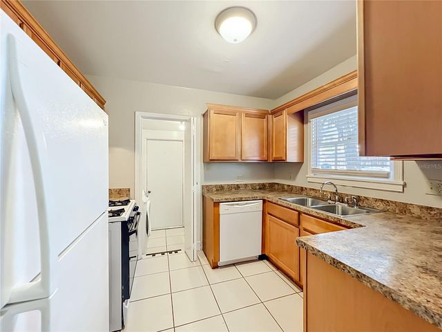 21 N MILLS AVENUE, Orlando, FL 32801