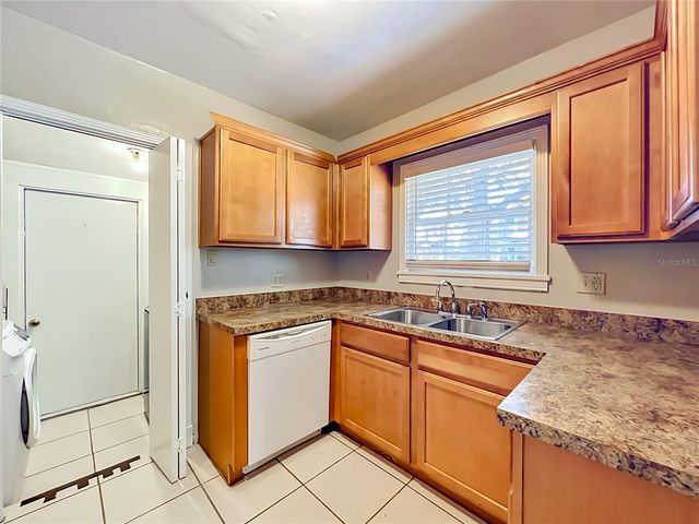 21 N MILLS AVENUE, Orlando, FL 32801
