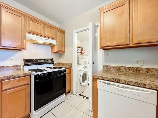 21 N MILLS AVENUE, Orlando, FL 32801