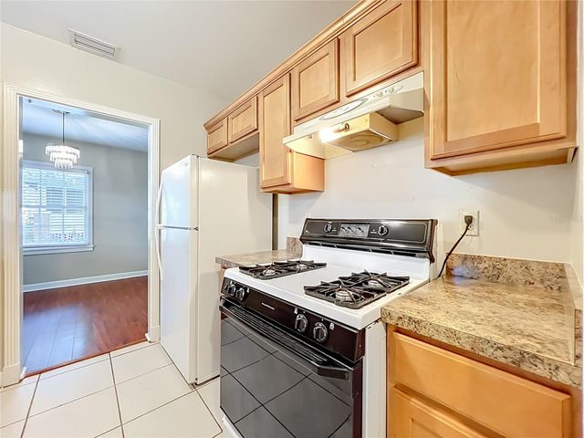 21 N MILLS AVENUE, Orlando, FL 32801