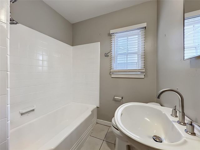 21 N MILLS AVENUE, Orlando, FL 32801
