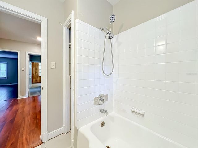 21 N MILLS AVENUE, Orlando, FL 32801