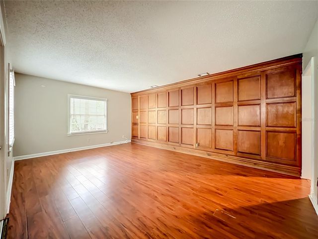 21 N MILLS AVENUE, Orlando, FL 32801