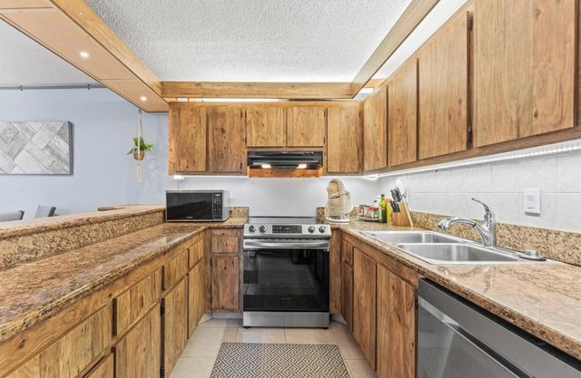 632 SPRINGDALE Circle, Palm Springs, FL 33461