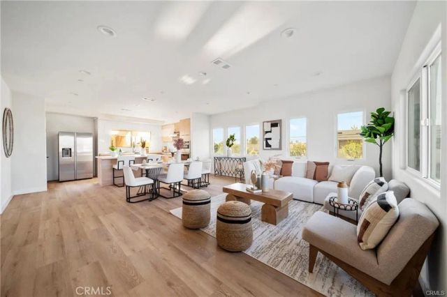 7692 9th Street 101, Buena Park, CA 90621