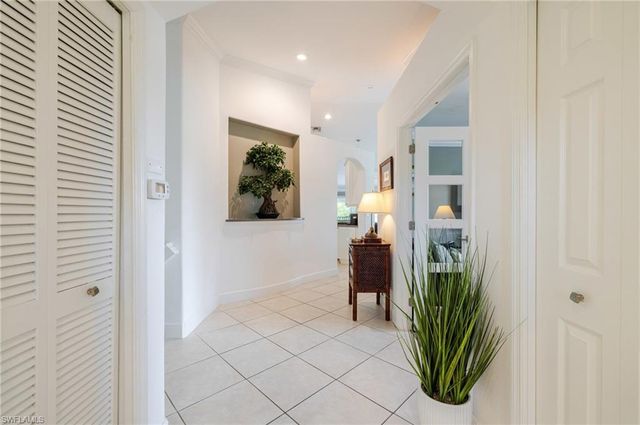 6871 Sterling Greens DR 202, Naples, FL 34104