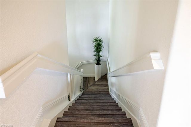 6871 Sterling Greens DR 202, Naples, FL 34104