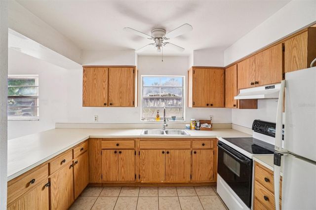 7227 32ND AVENUE N, St Petersburg, FL 33710