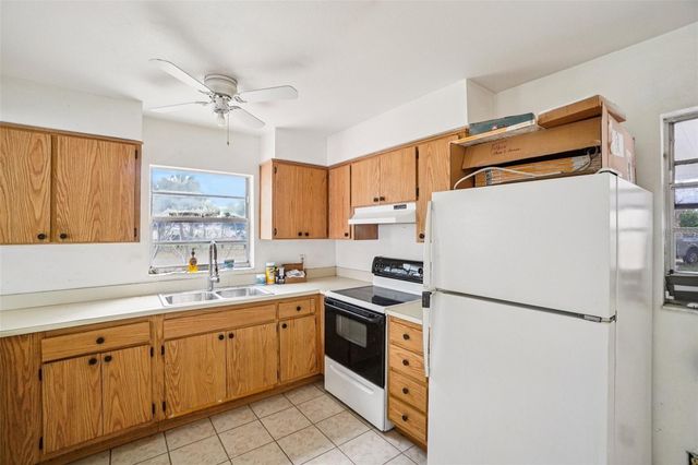 7227 32ND AVENUE N, St Petersburg, FL 33710