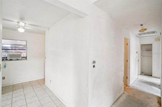 7227 32ND AVENUE N, St Petersburg, FL 33710