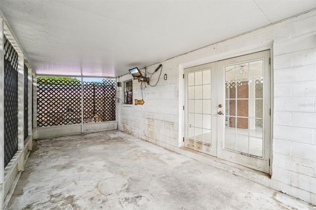 7227 32ND AVENUE N, St Petersburg, FL 33710