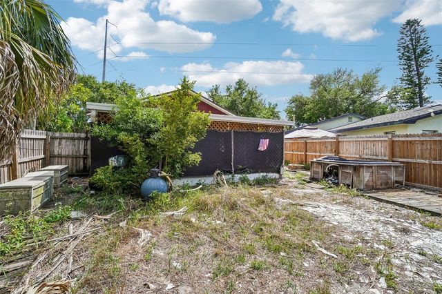 7227 32ND AVENUE N, St Petersburg, FL 33710