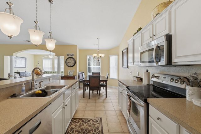 505 Crystalaire Rd., Little River, SC 29566