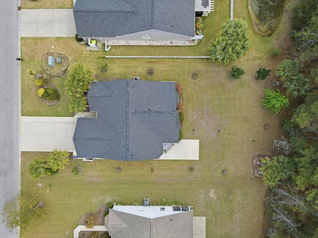 505 Crystalaire Rd., Little River, SC 29566