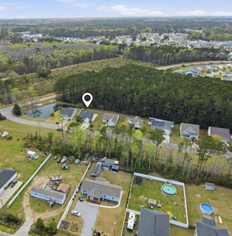 505 Crystalaire Rd., Little River, SC 29566