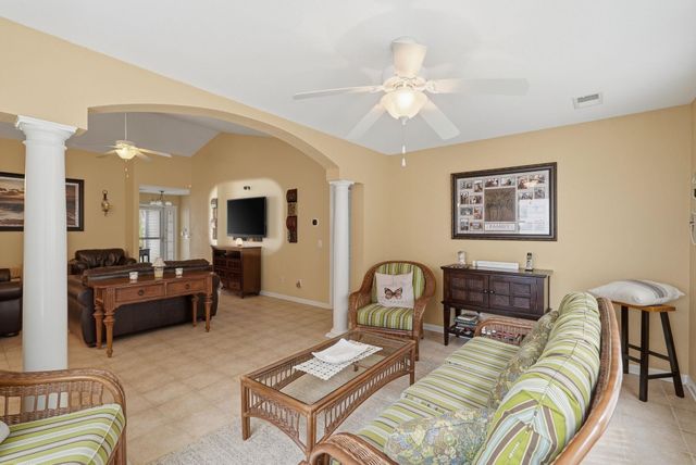 505 Crystalaire Rd., Little River, SC 29566