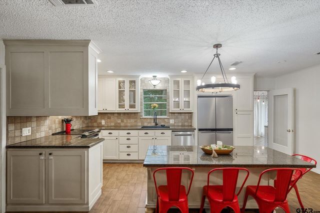 1522 Tanglewood Dr East, Hideaway, TX 75771