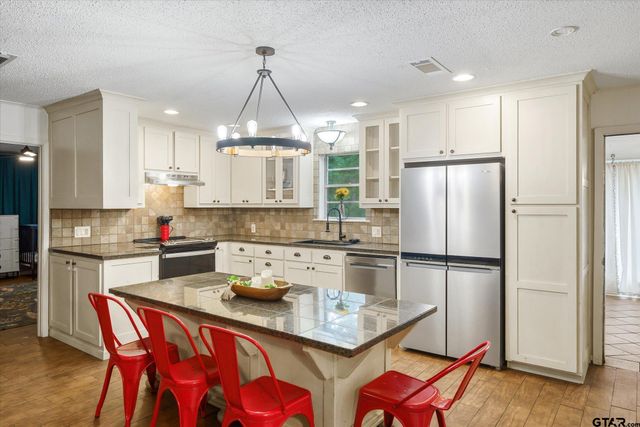 1522 Tanglewood Dr East, Hideaway, TX 75771