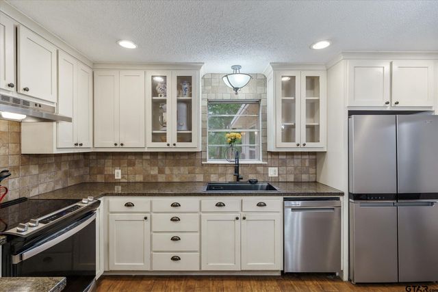 1522 Tanglewood Dr East, Hideaway, TX 75771