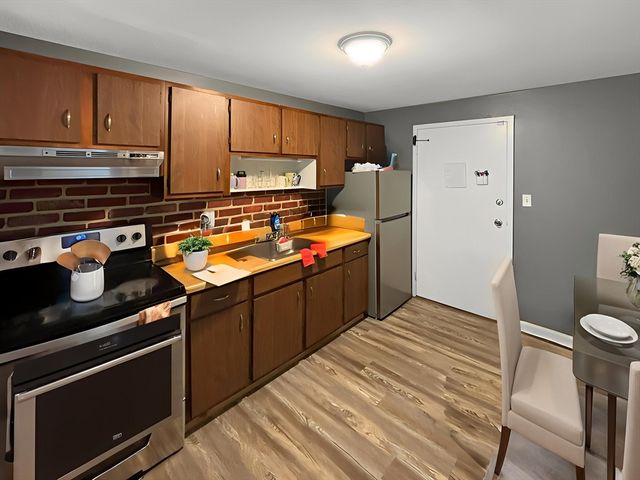 150 2nd St 310, Framingham, MA 01702