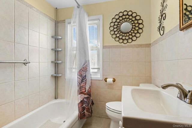 54 Chestnut Street, Brooklyn, NY 11208