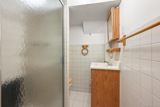 54 Chestnut Street, Brooklyn, NY 11208