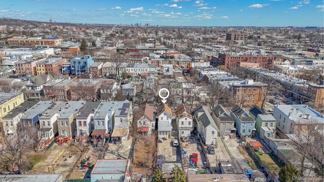 54 Chestnut Street, Brooklyn, NY 11208