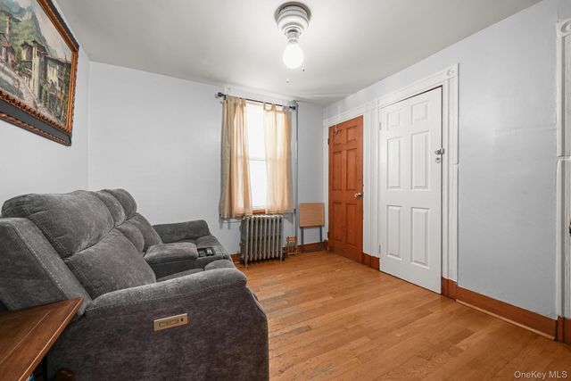 54 Chestnut Street, Brooklyn, NY 11208