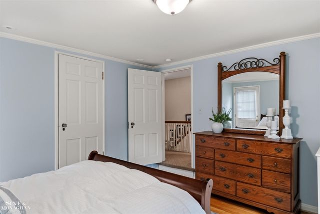 586 University Place, Grosse Pointe, MI 48230