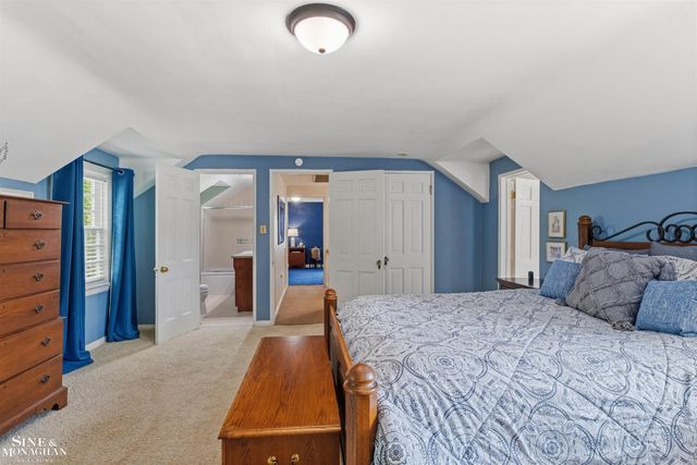 586 University Place, Grosse Pointe, MI 48230