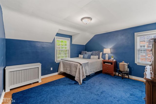 586 University Place, Grosse Pointe, MI 48230