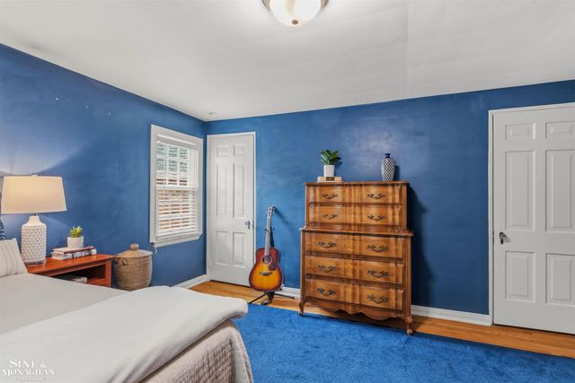 586 University Place, Grosse Pointe, MI 48230
