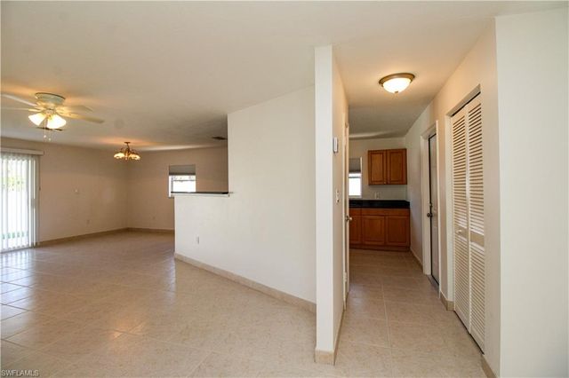 615 108th AVE N, Naples, FL 34108